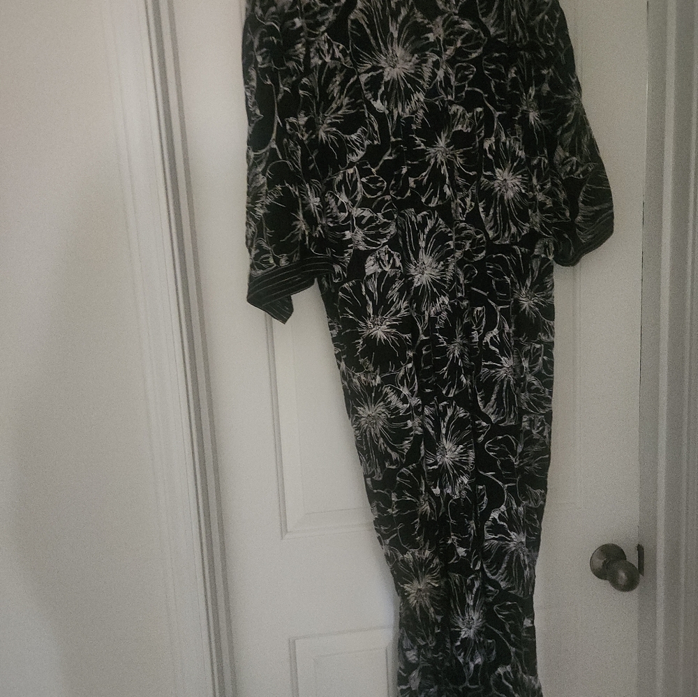 Oscar de la Renta - Picture 2 of 6